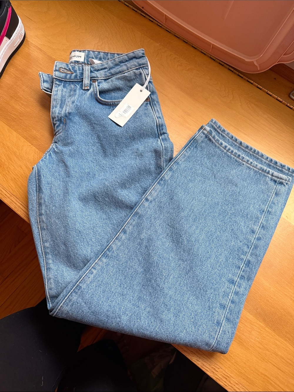 Aritzia Light Blue Women's Straight Jeans